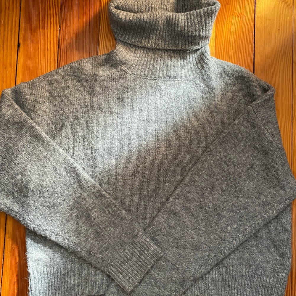 Forever 21 sweater